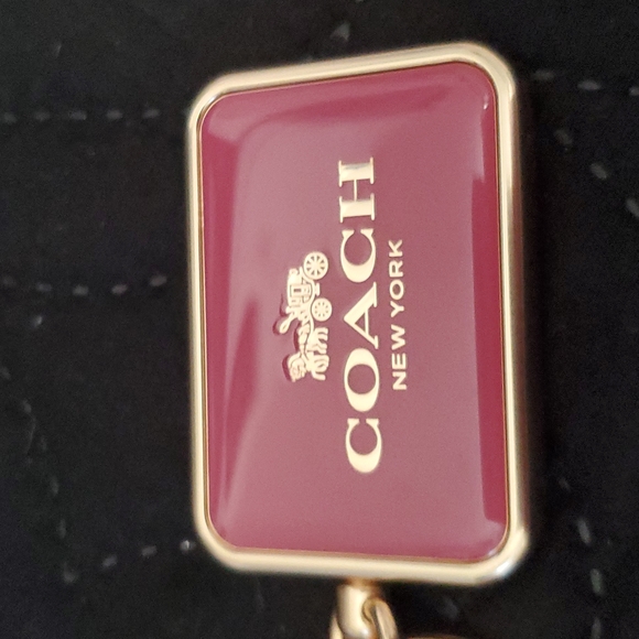 **NWT COACH KEYCHAIN - Picture 3 of 8